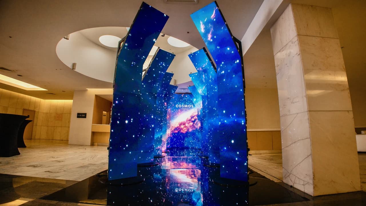 LED фотозона в конфигурации из 10 порталов